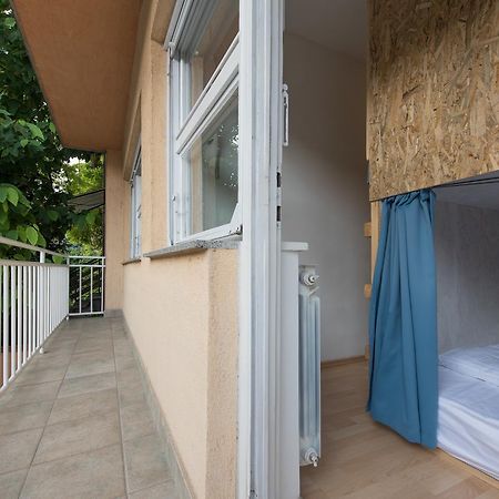 Bubu Hostel Загреб Экстерьер фото
