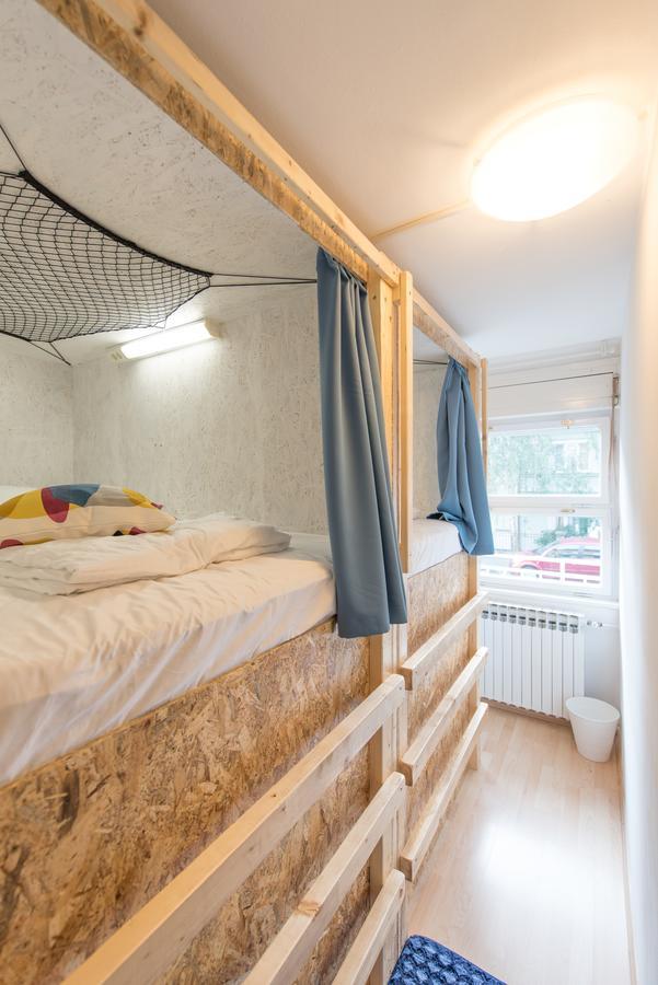 Bubu Hostel Загреб Экстерьер фото