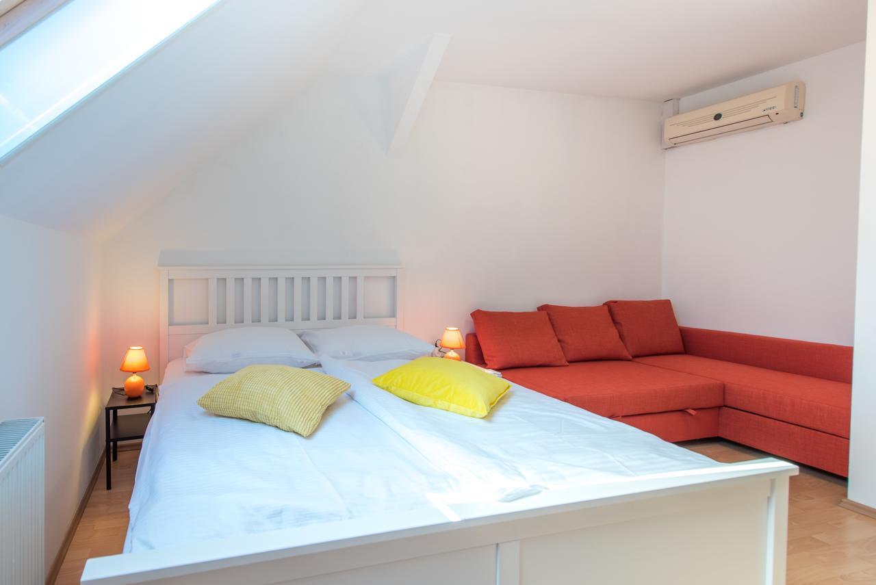 Bubu Hostel Загреб Экстерьер фото