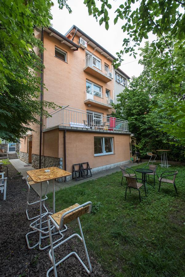Bubu Hostel Загреб Экстерьер фото